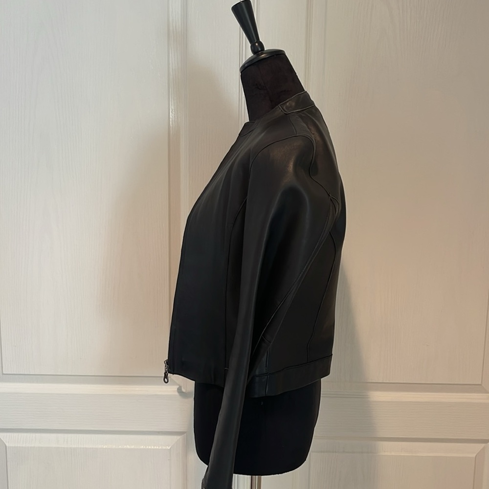 Leather jacket - Picture 3 of 7